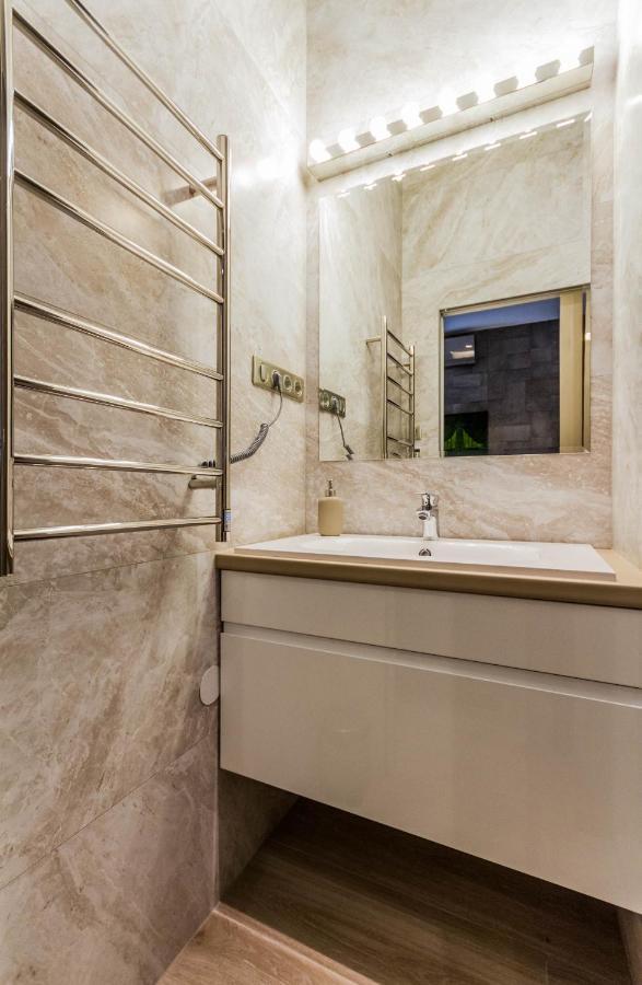Chain Bridge Studio Apartment บูดาเปสต์ ภายนอก รูปภาพ