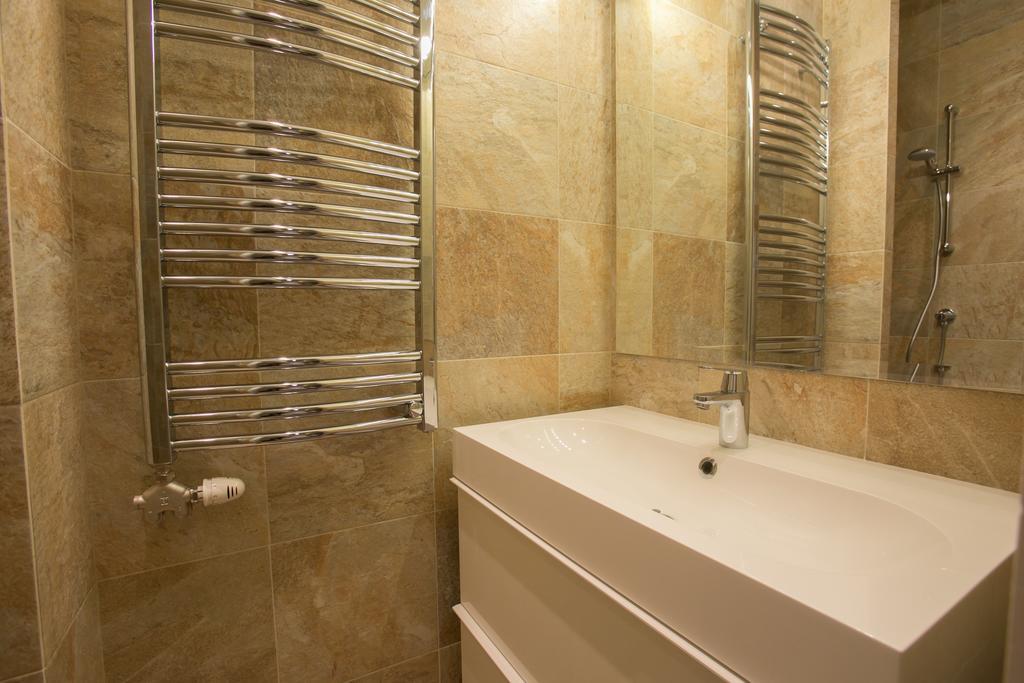 Chain Bridge Studio Apartment บูดาเปสต์ ภายนอก รูปภาพ